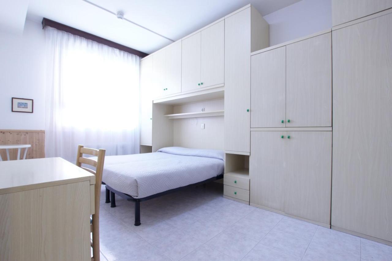 Residence Madrid Lido di Jesolo Buitenkant foto