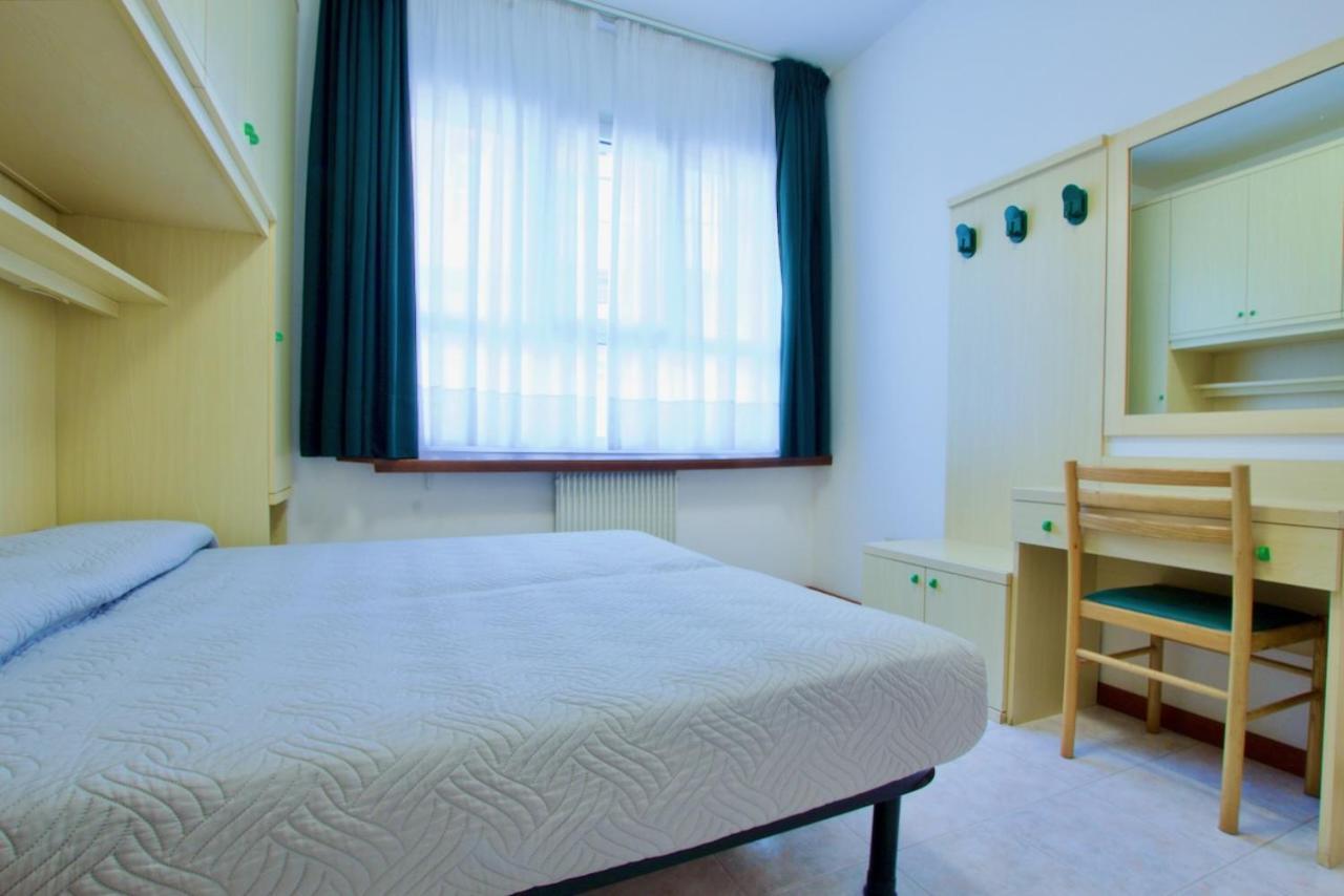 Residence Madrid Lido di Jesolo Buitenkant foto