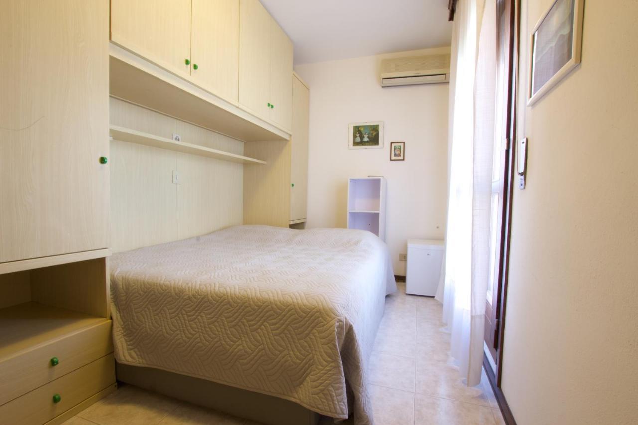 Residence Madrid Lido di Jesolo Buitenkant foto