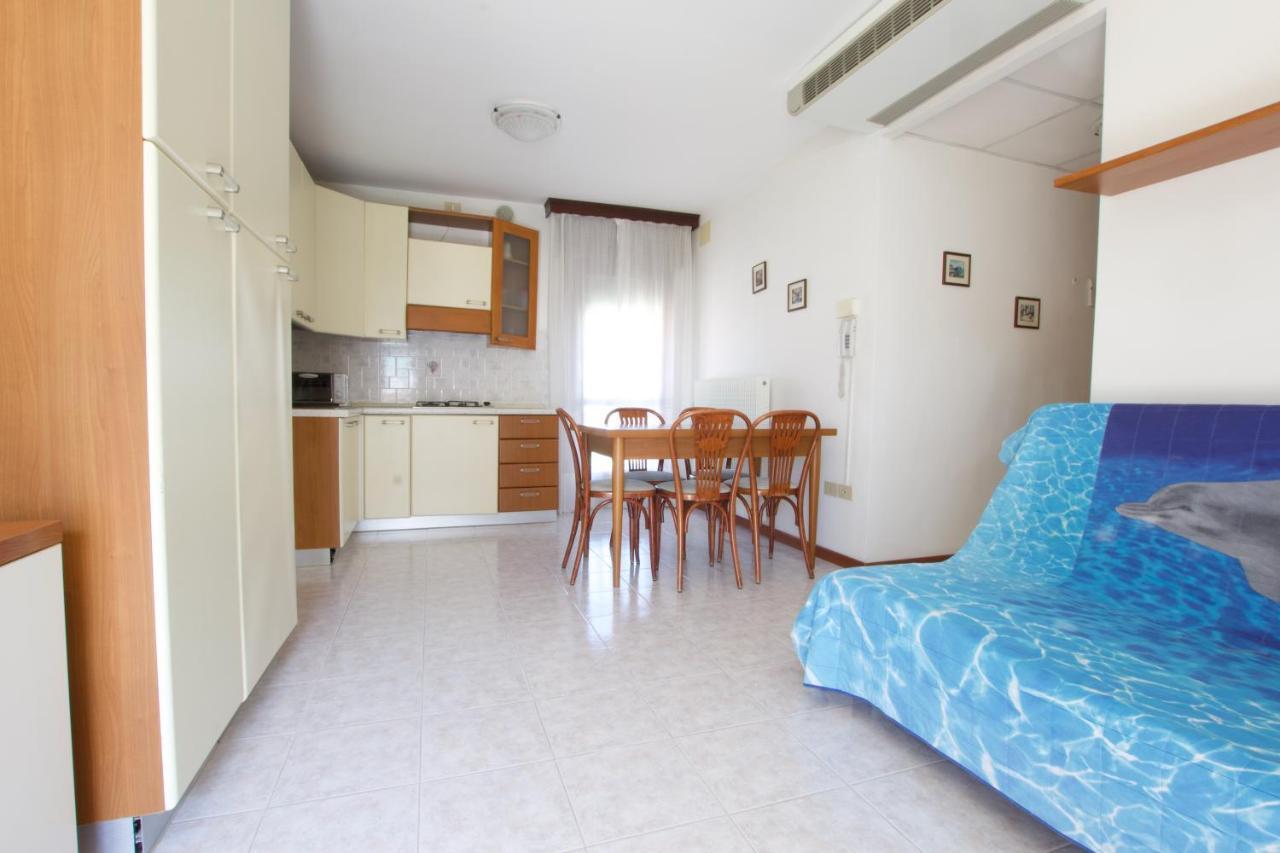 Residence Madrid Lido di Jesolo Buitenkant foto