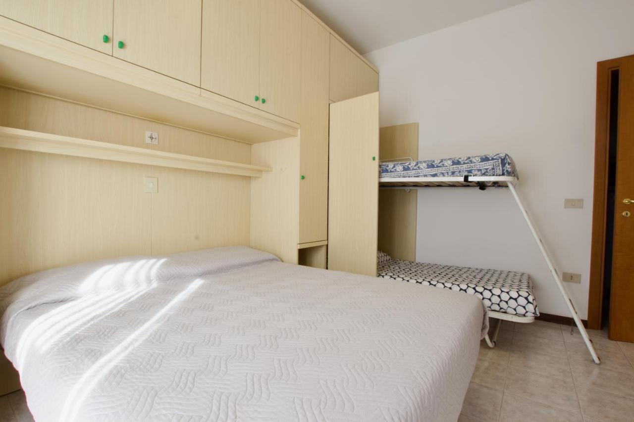 Residence Madrid Lido di Jesolo Buitenkant foto